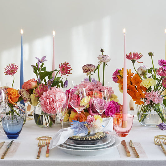 Lighting the Way to Love: How to Choose the Perfect Candles for Your Wedding